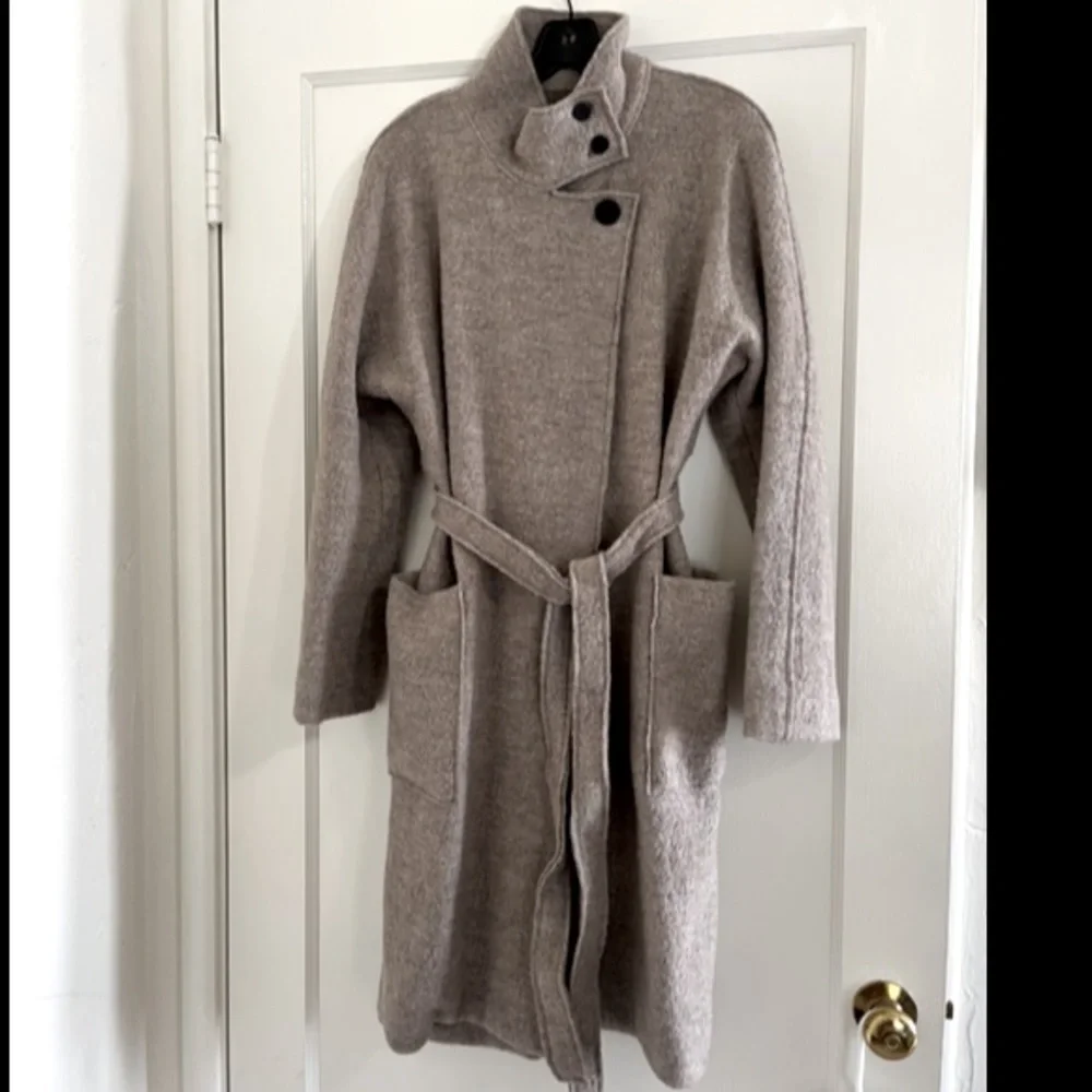 Mango jacket - Picture 1 of 5